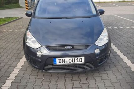 Ford S-Max 296.000 km 2.800 € Königswinter 53639