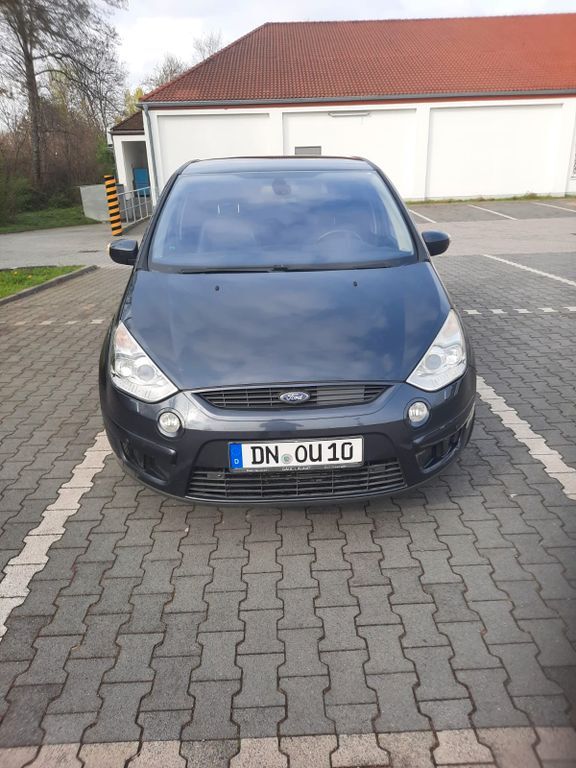 Ford S-Max 296.000 km 2.800 € Königswinter 53639