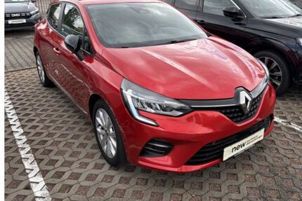 Renault Clio 87.000 km 10.995 &euro; Wolfen 06766