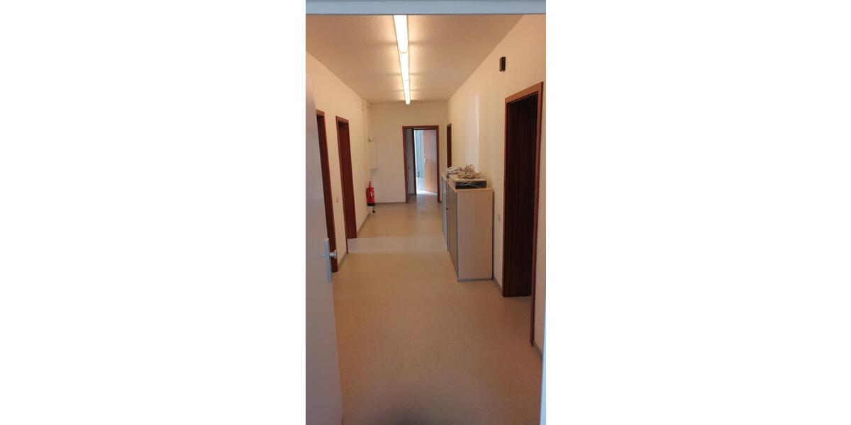 138 m² Büro Hannover Isernhagen Altwarmbüchen Zeppelinstr.12 zimmer