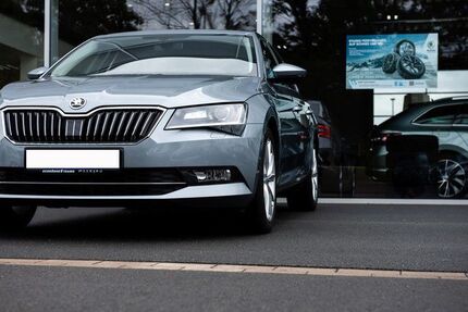 Skoda Superb 87.300 km 17.700 &euro; Bielefeld 33609
