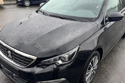 Peugeot 308 58.000 km 12.590 &euro; Gelsenkirchen 45884
