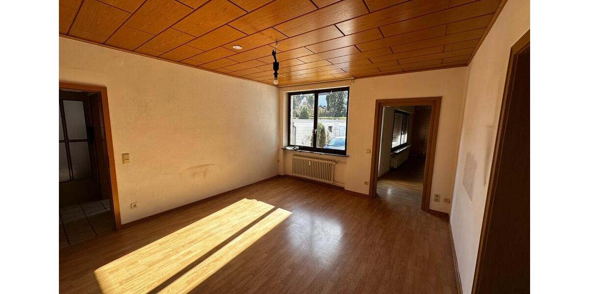 Erdgeschoßwohnung Mülheim-Kärlich Kärlich - 4 Zimmer, 100 m&sup2;, 700&euro; | Angebot:25339432