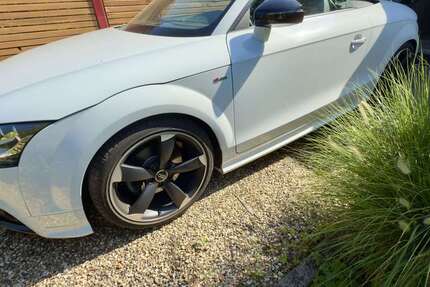 Audi TT 61.000 km 17.400 € XANTEN 46509