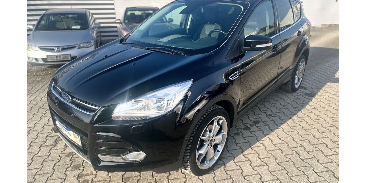 Ford Kuga 76.644 km 12.395 &euro; Schweinfurt 97424