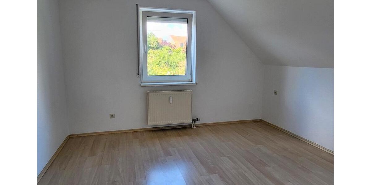 Dachgeschoßwohnung Kupferzell - 2.5 Zimmer, 66 m&sup2;, 168.000&euro; | Angebot:26935221