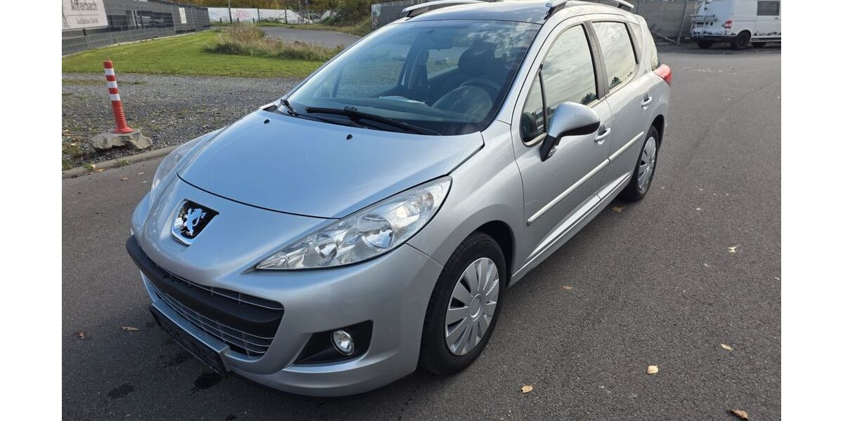 Peugeot 207 140.000 km 2.980 &euro; Köln 51105