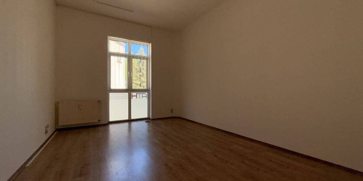 Gewerbeobjekt Lichtenstein - 4 Zimmer, 350&euro; | Angebot:26402041