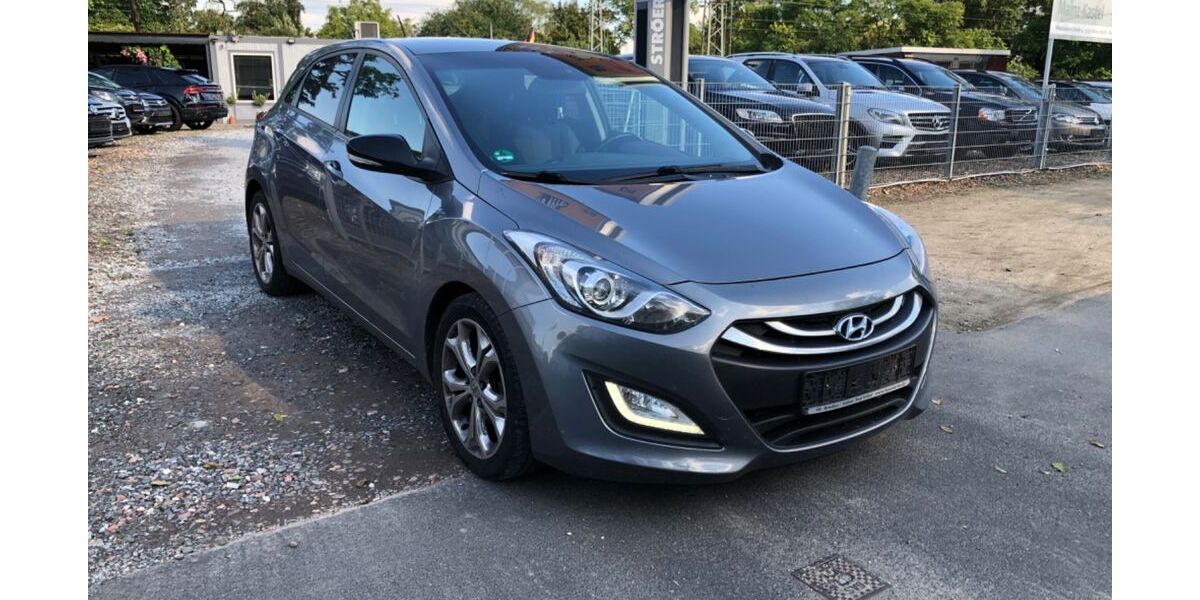 Hyundai i30 200.000 km 5.480 &euro; Mainz-Kastel 55252
