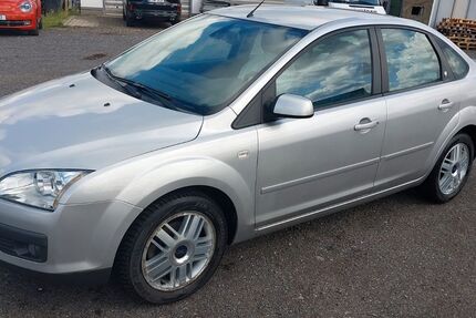 Ford Focus 110.700 km 3.200 &euro; Zülpich 53909