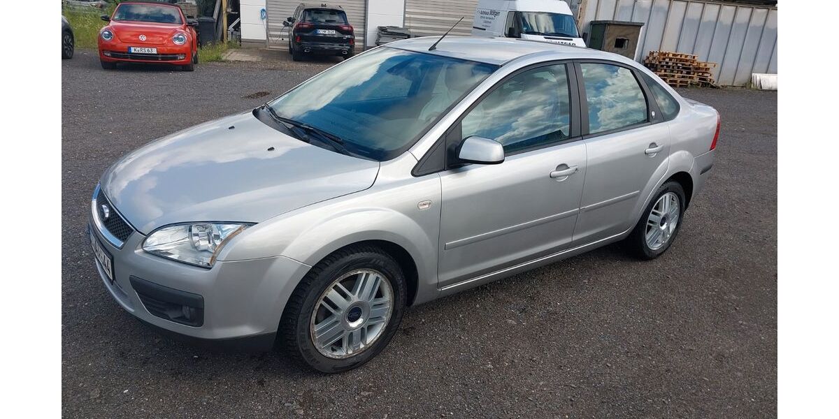 Ford Focus 110.700 km 3.200 &euro; Zülpich 53909