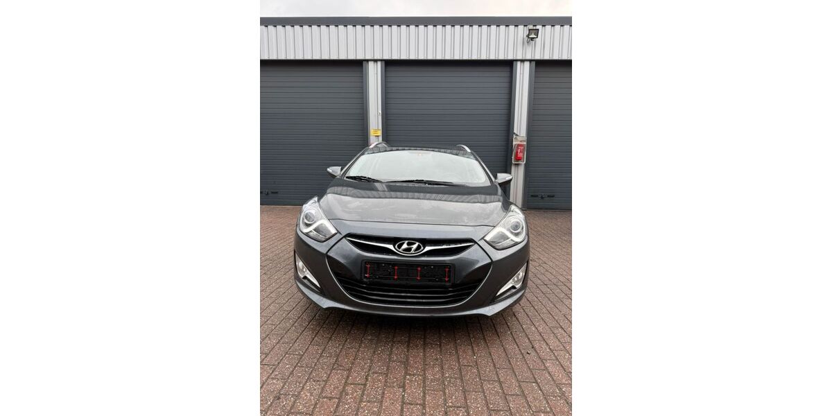 Hyundai i40 270.000 km 3.999 &euro; Duisburg 47239