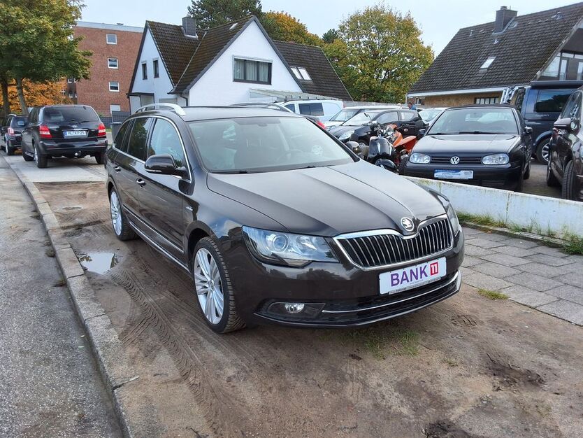 Skoda Superb 130.781 km 12.290 € Lübeck 23556