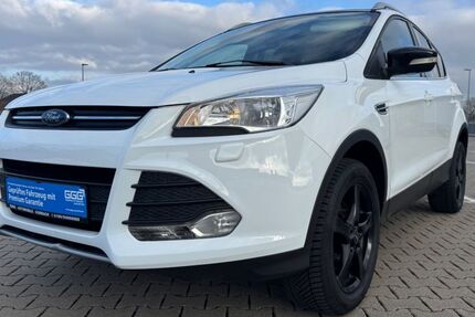 Ford Kuga 125.258 km 9.999 &euro; korbach 34497