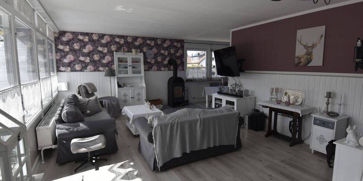 Bungalow Altdorf bei Nürnberg Röthenbach - 6 Zimmer, 159 m&sup2;, 458.000&euro; | Angebot:26171464