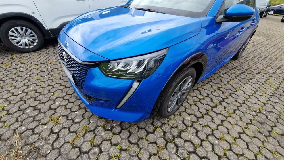 Peugeot 208 15.900 km 19.990 € Lichtenfels 96215