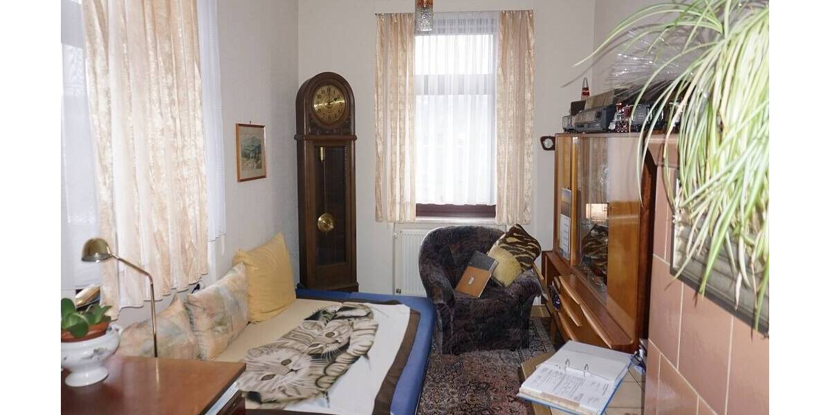 Mehrfamilienhaus, Wohnhaus Markneukirchen - 9 Zimmer, 220 m&sup2;, 90.000&euro; | Angebot:26360178