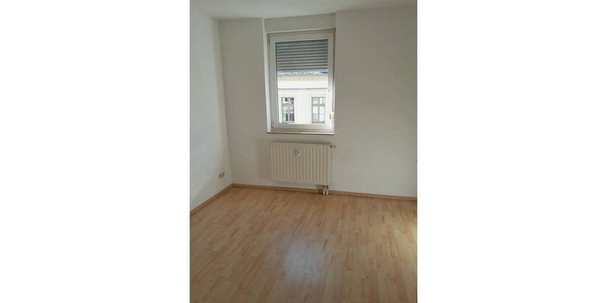 Etagenwohnung Plauen Stadtmitte - 1 Zimmer, 40 m&sup2;, 250&euro; | Angebot:26392112