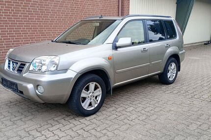 Nissan X-Trail 222.000 km 3.199 &euro; Bargteheide bei Hamburg 22941