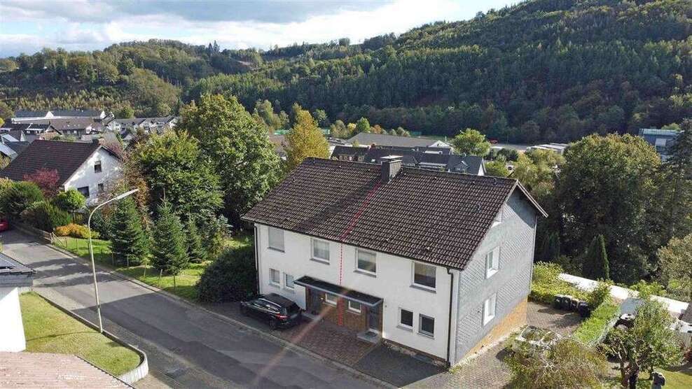 Haus zum Kaufen in Morsbach , Sieg 320.000 € 232 m²