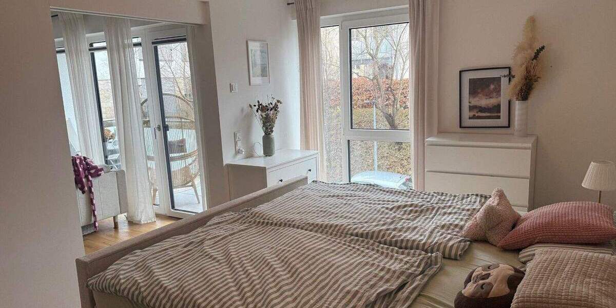 Etagenwohnung Bielefeld Innenstadt - 2 Zimmer, 74 m&sup2;, 890&euro; | Angebot:25537617