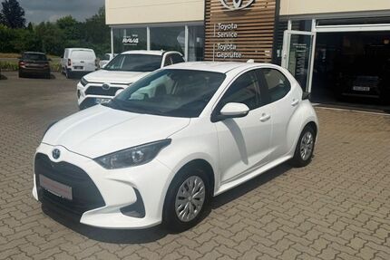 Toyota Yaris 23.000 km 16.950 &euro; Halberstadt 38820