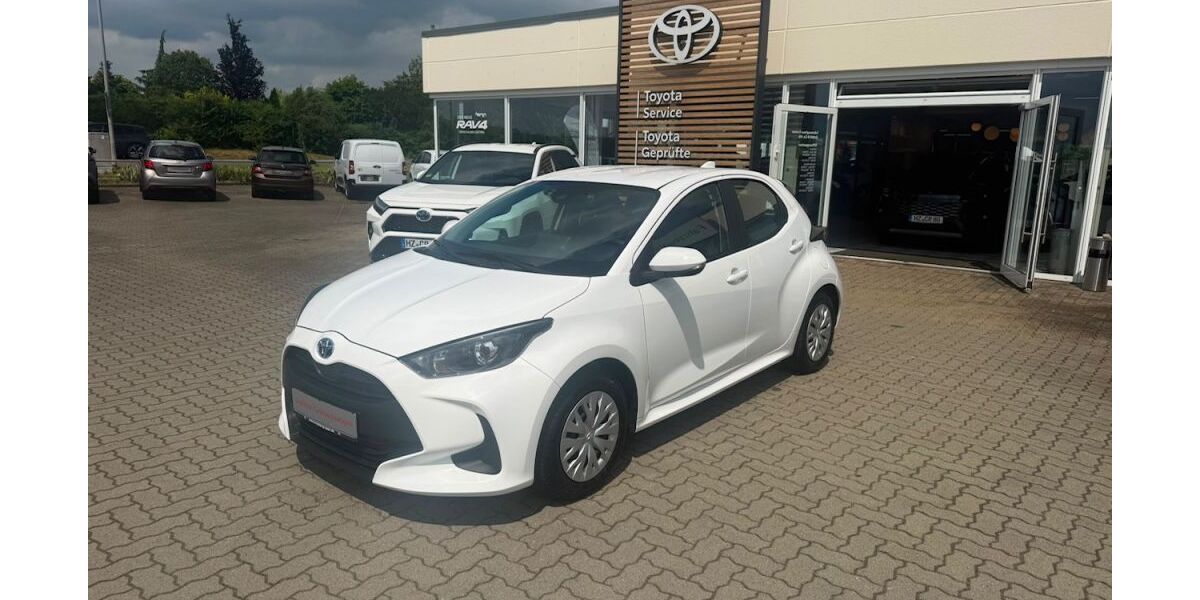 Toyota Yaris 23.000 km 16.950 &euro; Halberstadt 38820