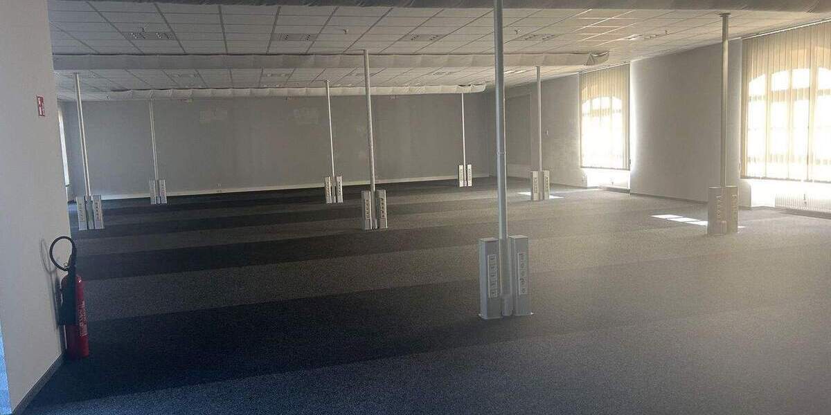 Gewerbeobjekt Halle (Saale) Büschdorf - 1 Zimmer, 488 m&sup2;, 3.990&euro; | Angebot:25671753