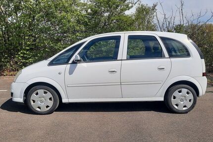 Opel Meriva 111.000 km 2.750 &euro; Radolfzell 78315