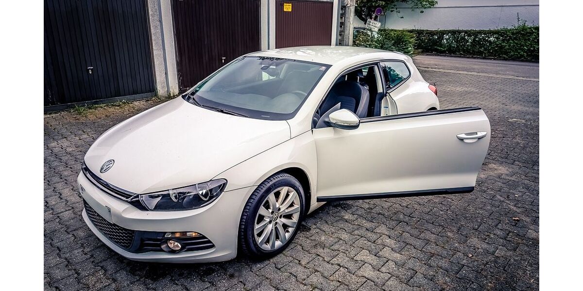 VW Scirocco 183.000 km 4.950 &euro; Unterhaching 82008