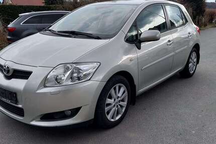 Toyota Auris 158.000 km 6.490 &euro; Reinsdorf 08141