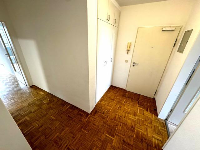 Dachgeschoßwohnung Trier Kürenz - 2 Zimmer, 60 m&sup2;, 750&euro; | Angebot:25607117