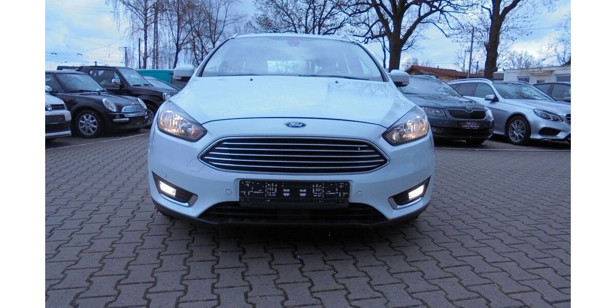 Ford Focus 123.751 km 5.950 &euro; München OT Trudering-Riem 81825