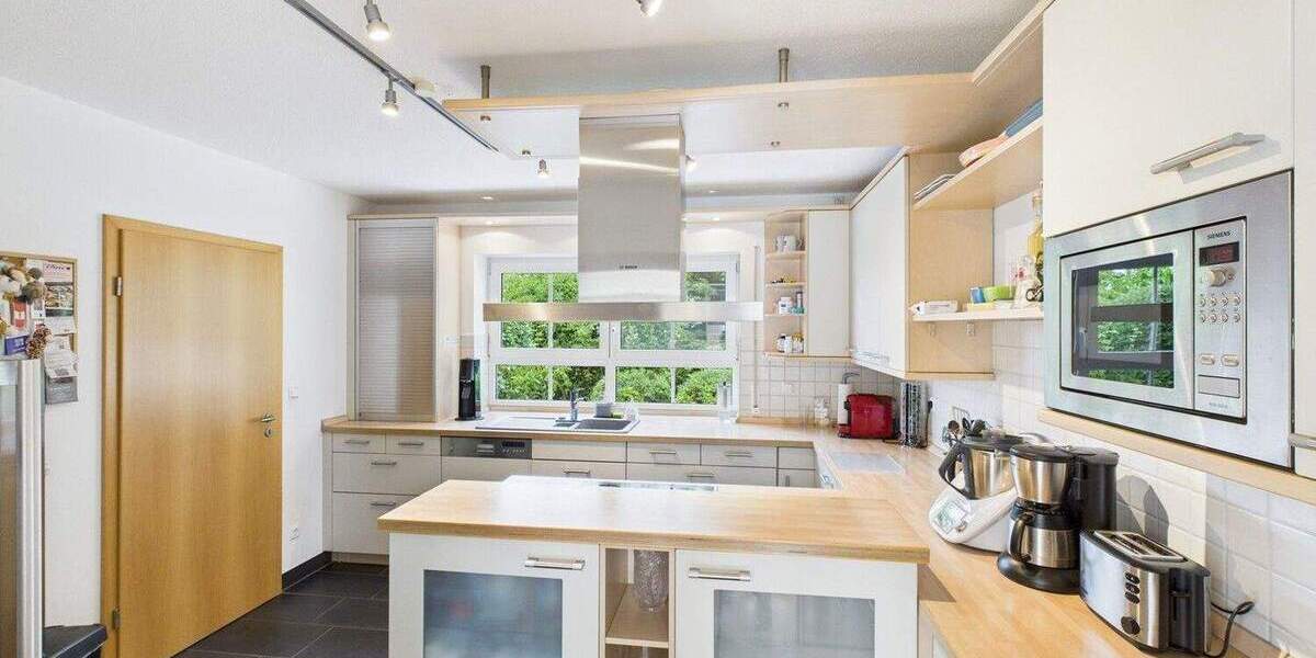 Weitläufiges und top gepflegtes Zuhause für anspruchsvolle Familien in ruhiger Lage 7 zimmer