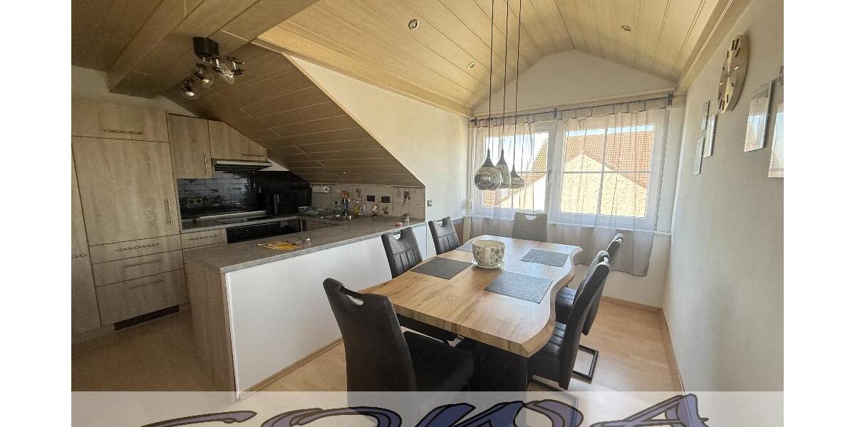 Charmante Dachgeschosswohnung mit Balkon, Garten & Garage in Königsmoos - Ein Objekt von Ihrem Immobilienpartner SOWA Immobilien und Finanzen - 3- Königsmoos Untermaxfeld | Angebot:26785917