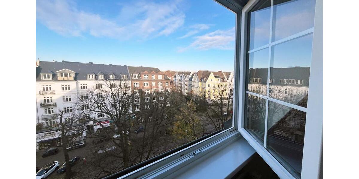 Dachgeschoßwohnung Hamburg Eppendorf - 3.5 Zimmer, 98 m&sup2;, 850.000&euro; | Angebot:25933215
