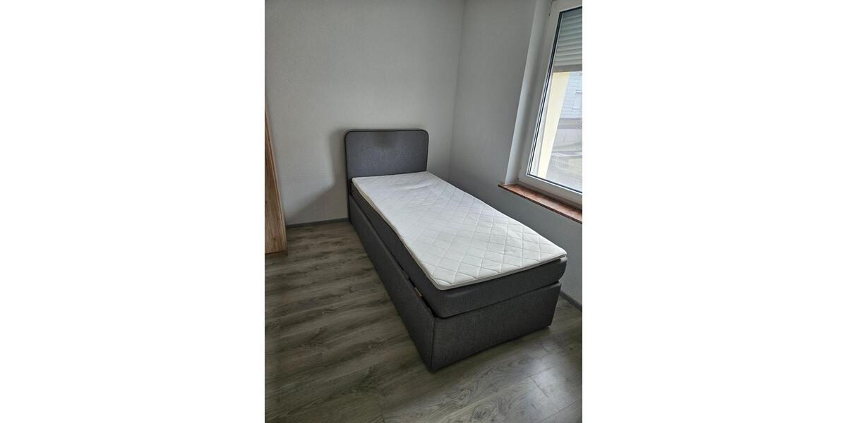 Etagenwohnung Albstadt - 1 Zimmer, 12 m&sup2;, 400&euro; | Angebot:26409388