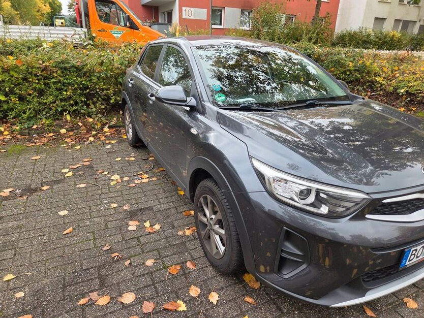 Kia Stonic 97.500 km 11.000 € Bochum 44869