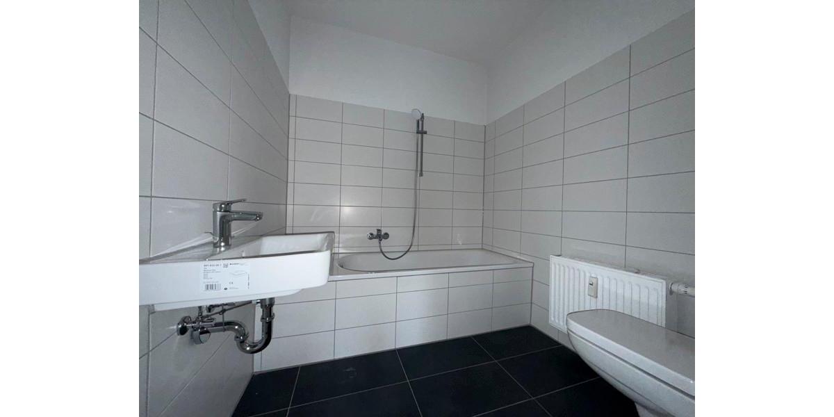 Dachgeschoßwohnung Erfurt Johannesplatz - 3.5 Zimmer, 85 m&sup2;, 728&euro; | Angebot:24994577