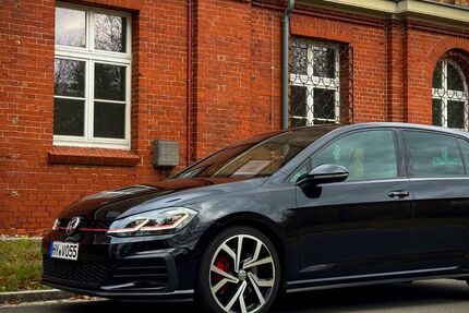 VW Golf 92.000 km 21.890 &euro; Hoyerswerda 02977