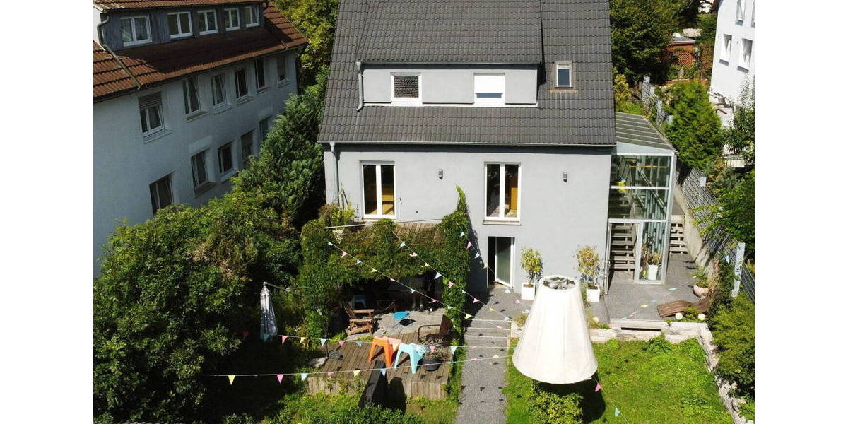 Einfamilienhaus Korntal-Münchingen Kallenberg - 8 Zimmer, 250 m&sup2;, 850.000&euro; | Angebot:26318854