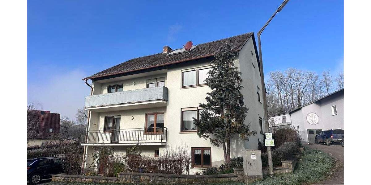 Mehrfamilienhaus, Wohnhaus Ippesheim Herrnberchtheim - 8 Zimmer, 189 m&sup2;, 285.000&euro; | Angebot:25772226