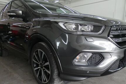 Ford Kuga 90.500 km 15.499 &euro; Metzingen 72555