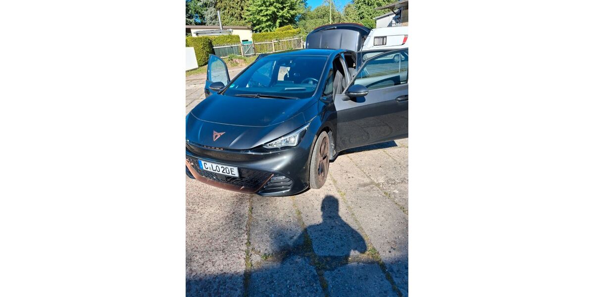 Cupra Born 16.000 km 27.000 &euro; Chemnitz 09126
