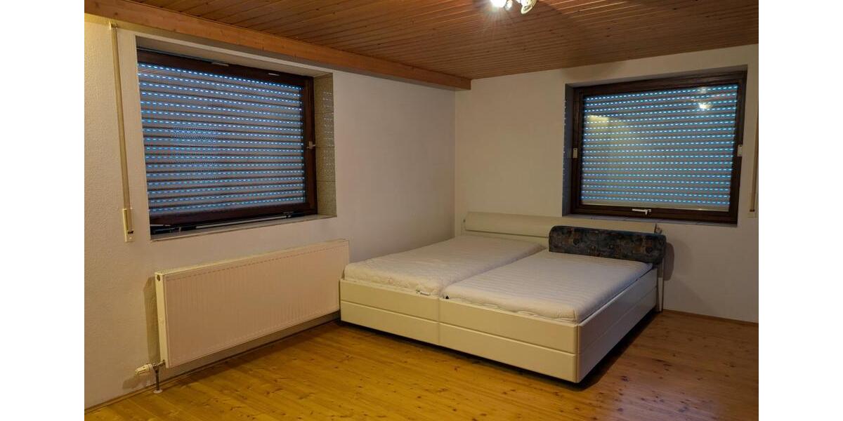 Mehrfamilienhaus, Wohnhaus Vilshofen an der Donau - 9 Zimmer, 215 m&sup2;, 1.390&euro; | Angebot:26102324