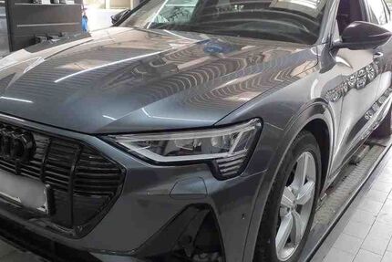 Audi e-tron 84.966 km 34.830 &euro; Mainburg 84048