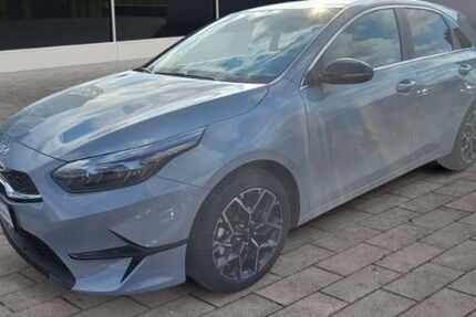 Kia ceed / Ceed 2.900 km 23.680 &euro; Obernburg 63785