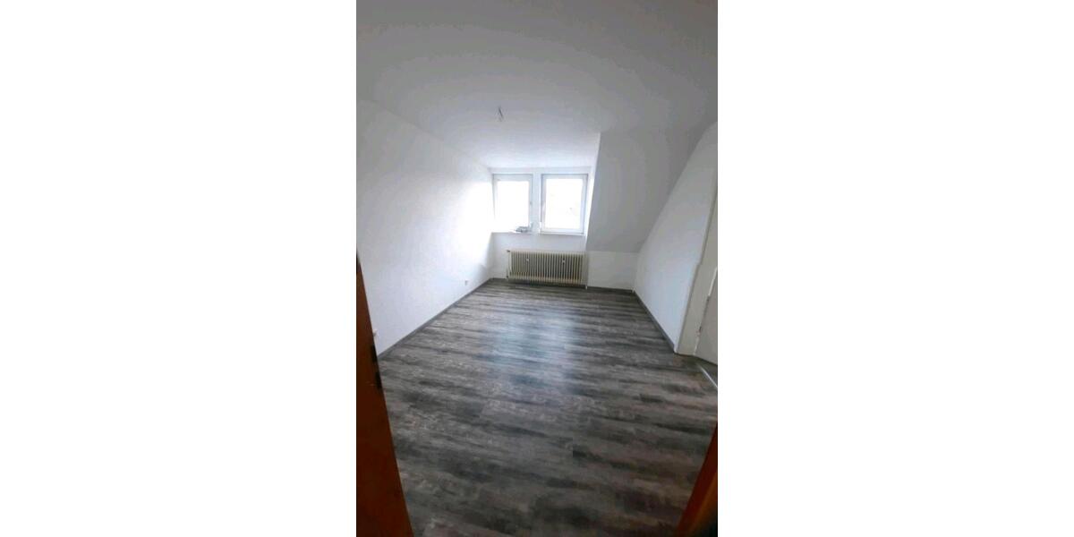 Dachgeschoßwohnung Neustadt (Hessen) - 3 Zimmer, 80 m&sup2;, 810&euro; | Angebot:26397976