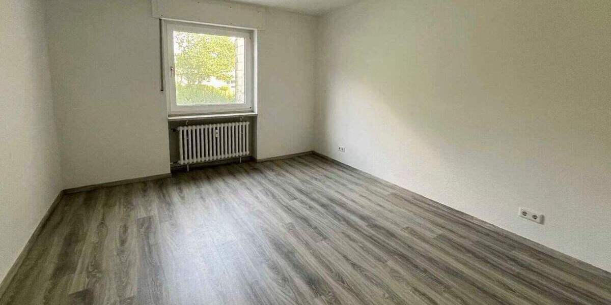 Etagenwohnung Dinslaken Bruch - 6 Zimmer, 152 m&sup2;, 311.000&euro; | Angebot:25178219