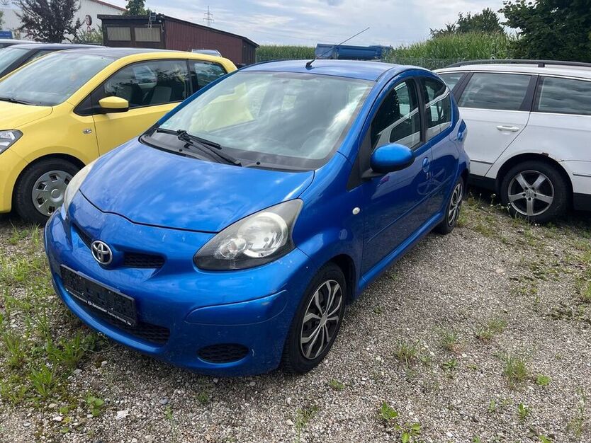 Aygo (X)